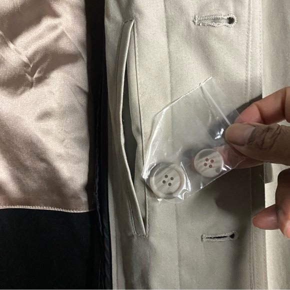 Christian Dumas Cement Button Down Belted Trench Coat - Picture 7 of 11